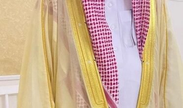 المعلم بين الأجر والشكر