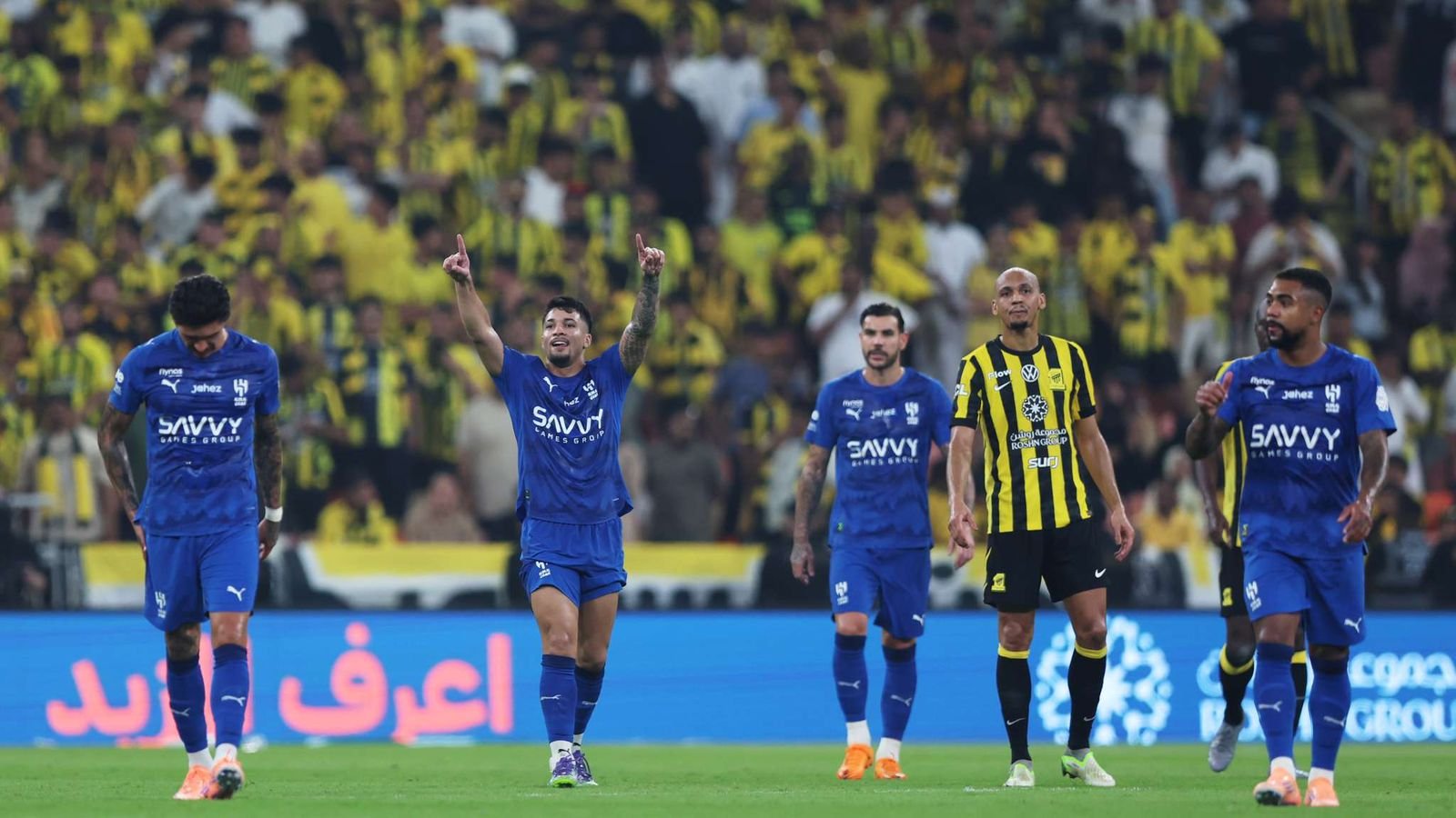 أخطاء الاتحاد القاتلة تضعه بين فكي الهلال.