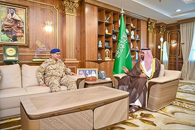 أمير جازان يستقبل قائد المنطقة الجنوبية