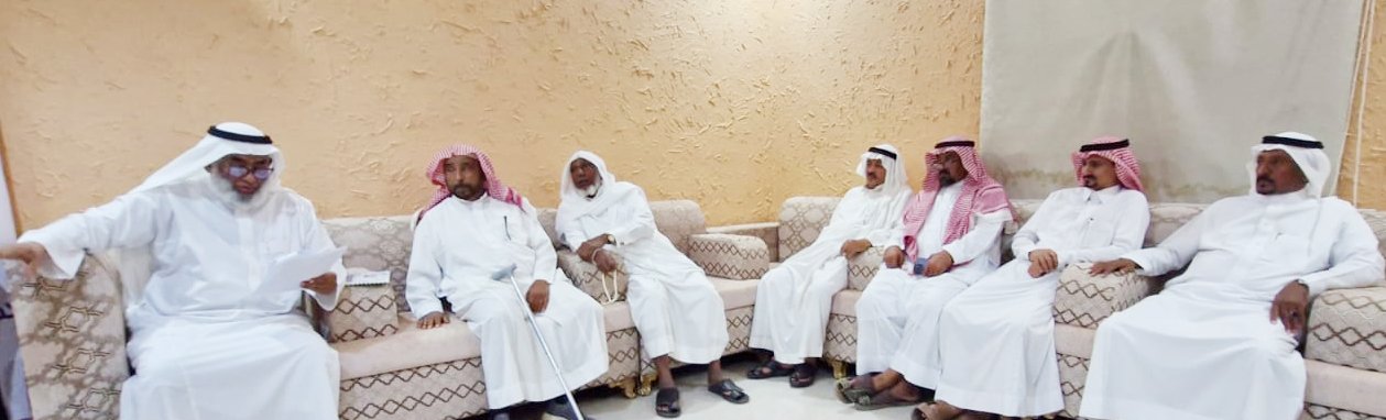 المكتب التعـريفي لجمعية المتقاعدين بصامطة يعقد اجتماعه الأول