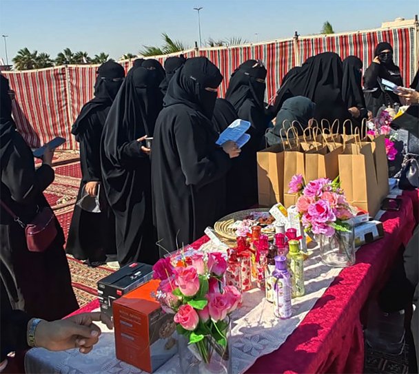 همسات الثقافي يختتم الرحلة الترفيهية لشاطئ العقير