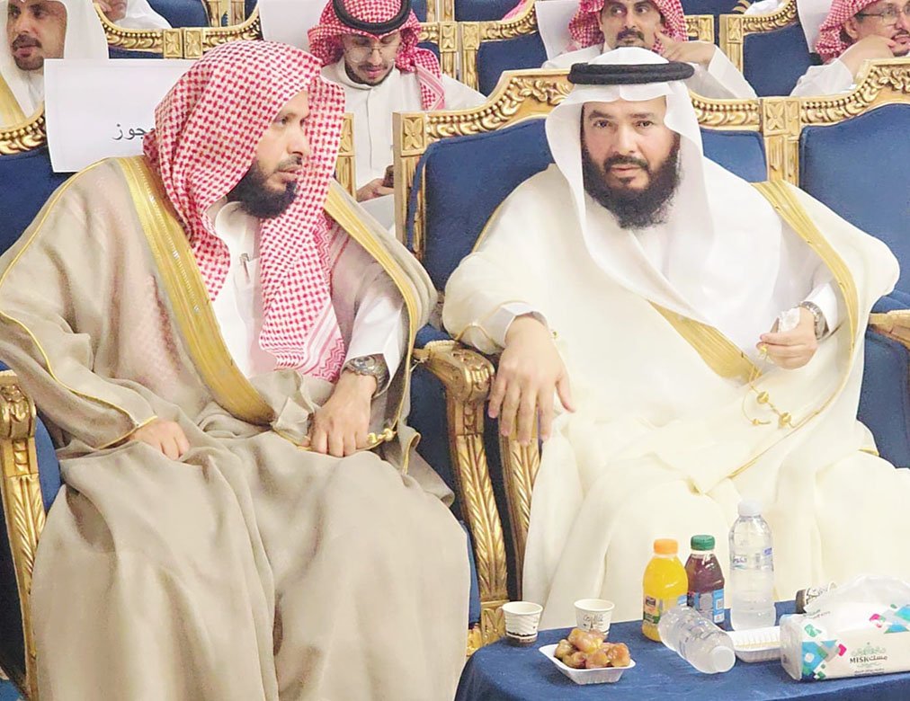 قبيلة الحكمي تحتفي بأبنائها المبدعين في ليلة وفاء ومجد بفيفاء