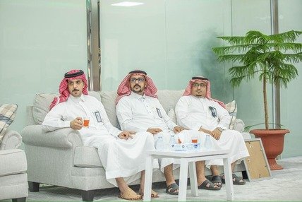 تقديراً لتعاونها في تحقيق هذا الإنجاز بالمنطقة مدير عام فرع الهلال الأحمر السعودي يسلم "صحة جازان" نسخة من شهادة "غينيس" العالمية