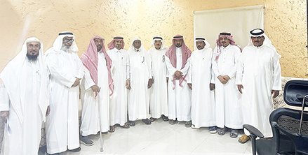 المكتب التعـريفي لجمعية المتقاعدين بصامطة يعقد اجتماعه الأول