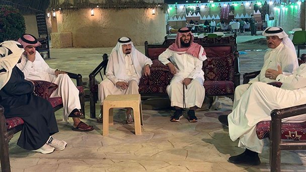 حين يعرش الضباب على قمم الجبال