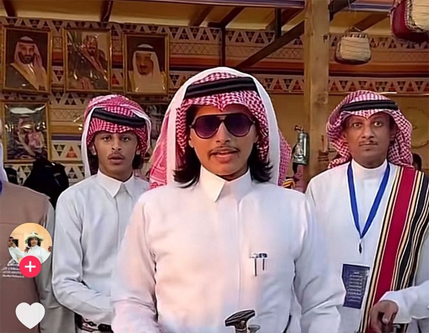 صامطة… حين تمشي السيوف على إيقاع المجد