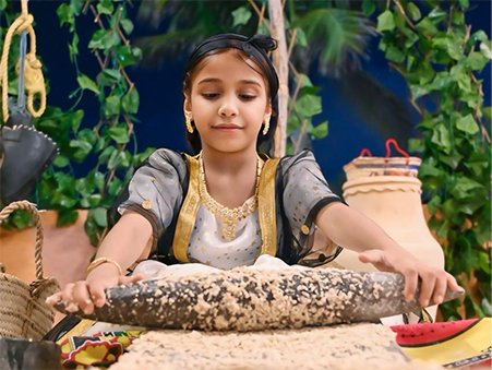 ركن محافظة الطوال بشتاء جازان يستقطب ويجذب الزوار والمتنزهين ويقدم موروثات شعبية