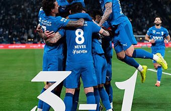 الهلال يبتعد بصدارة دوري روشن السعودي بثلاثية في مرمى النصر بديربي الرياض.