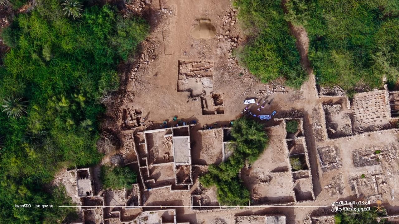 زيارة استراتيجية لمواقع التراث بفرسان لتعزيز السياحة المستدامة وخدمة المجتمع المحلي