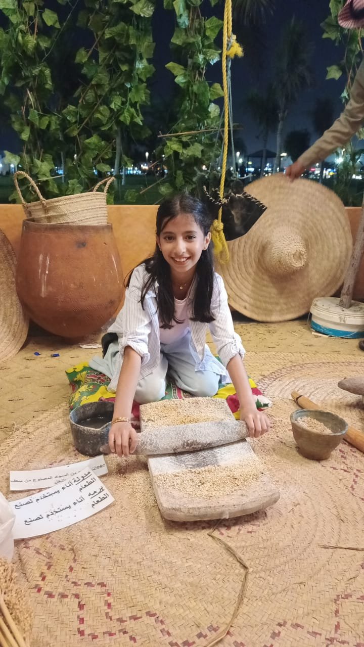 زوارمن الأحساء وابها ورجال المع يثنون على ماشاهدوه في ركن محافظة الطوال