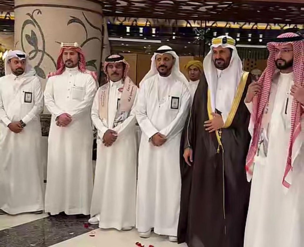 في مشهد وطني مهيب.. رئيس جمعية نجوم السياحة يشعل أجواء يوم التأسيس بمكة ويعيد إحياء التراث المكي الأصيل