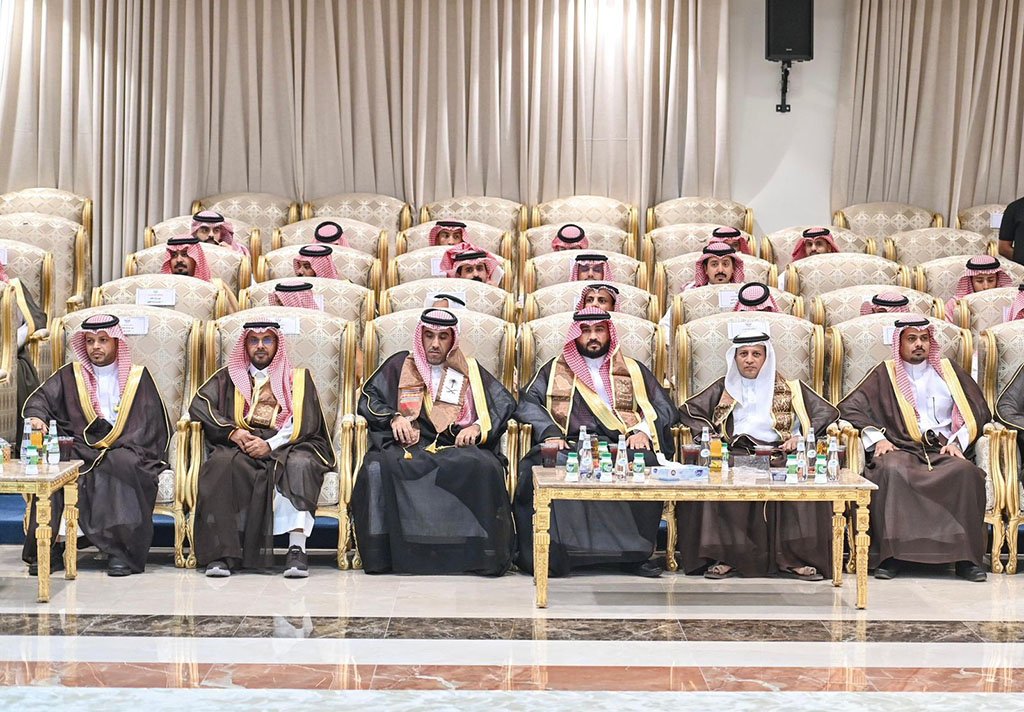 أمير جازان ونائبه يشاركان منسوبي الإمارة الإفطار الرمضاني السنوي