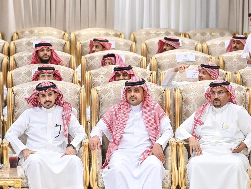 أمير جازان ونائبه يشاركان منسوبي الإمارة الإفطار الرمضاني السنوي