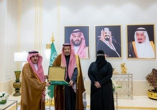 أمير منطقة الباحة يطّلع على أعمال ومستجدات جائزة الباحة للإبداع والتميز في دورتها الحادية عشرة