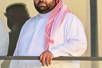 سموٌّ يلامس عنان المجد