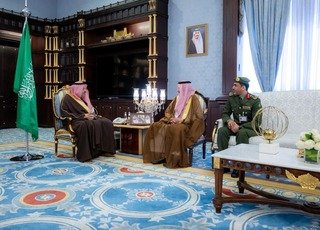 أمير الباحة يستقبل مدير جوازات المنطقة المعين حديثًا