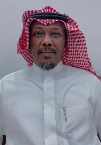 تهنئة الاعلامي علي عبدالله آل عباس يهنئ الاستاذ عبيد بن عاتق أبوزيد لانتخابه رئيسا لنادي الليث الرياضي