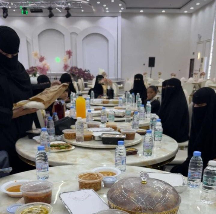 مائدة أثر باق تجمع القلوب في محافظة العارضة