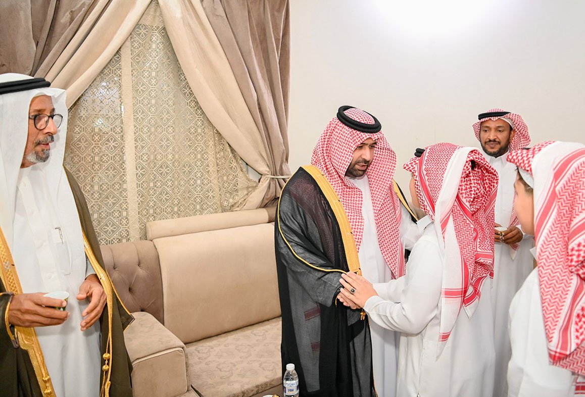 أمير جازان يعزّي عضو اللجنة المركزية لإصلاح ذات البين بالمنطقة في وفاة ابنته