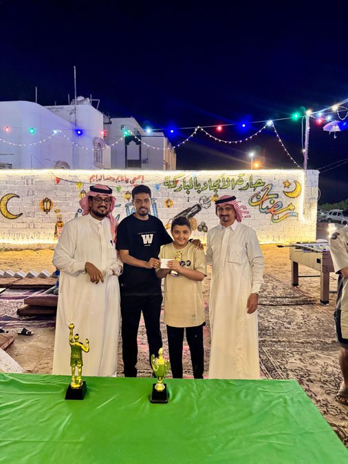 ختام الأنشطة الرياضية الرمضانية بحارة الأمجاد بالمباركة وتوزيع هدايا على الحضور