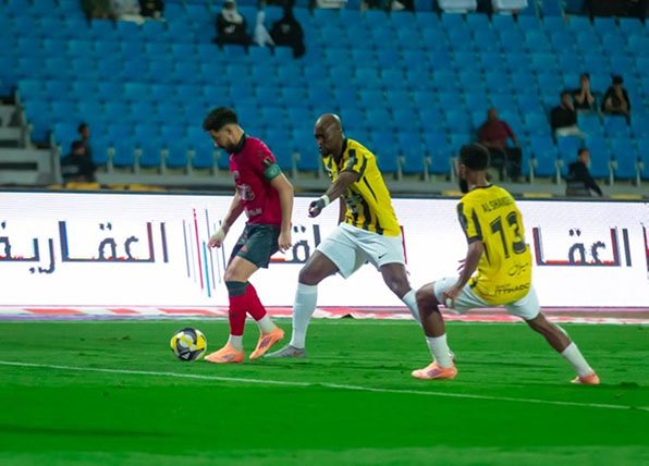 بين إقصاء ثنائي جدة وتأهل تاريخي.. الخلود يرافق الهلال إلى نهائي كأس الملك.