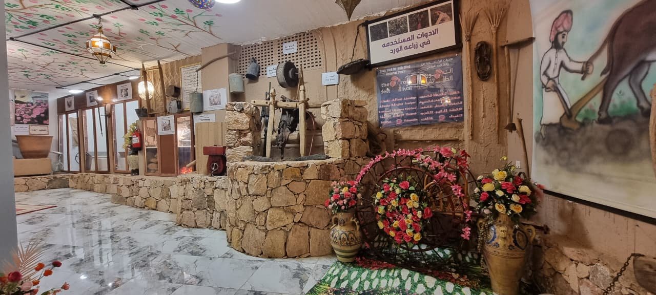 متحف تاريخ الورد الطائفي حكاية عطرٍ كُتبت بماء الندى