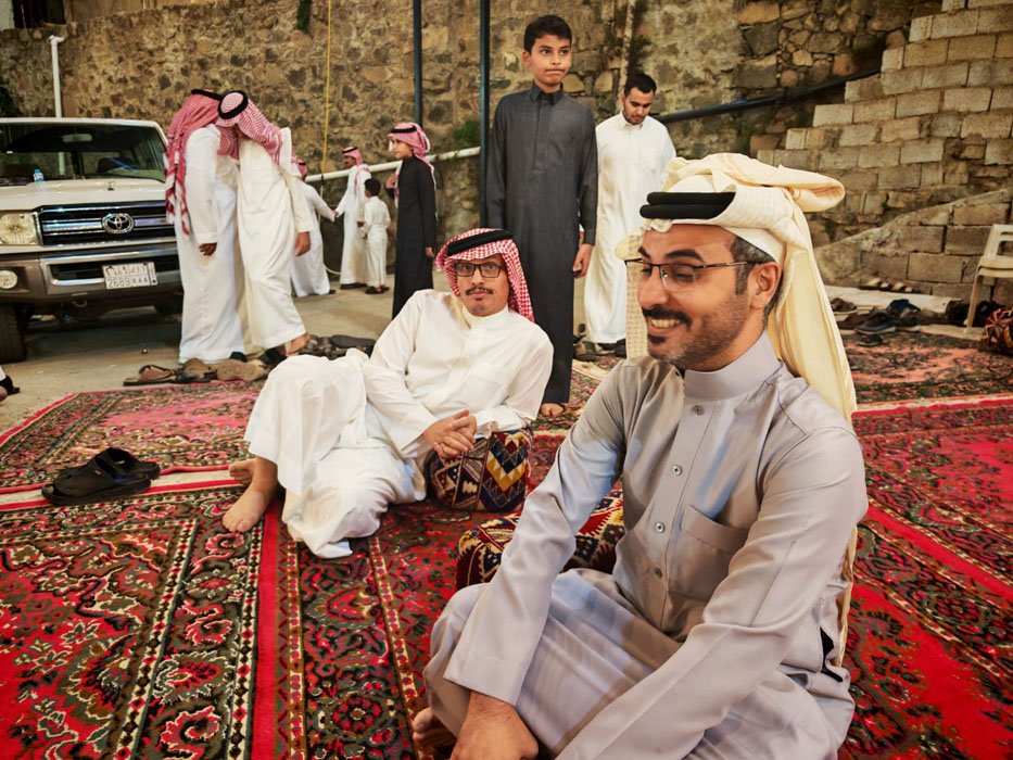 أبناء الشيخ أحمد أسعد العبدلي يحتفلون بعيد الفطر بمحافظة فيفاء