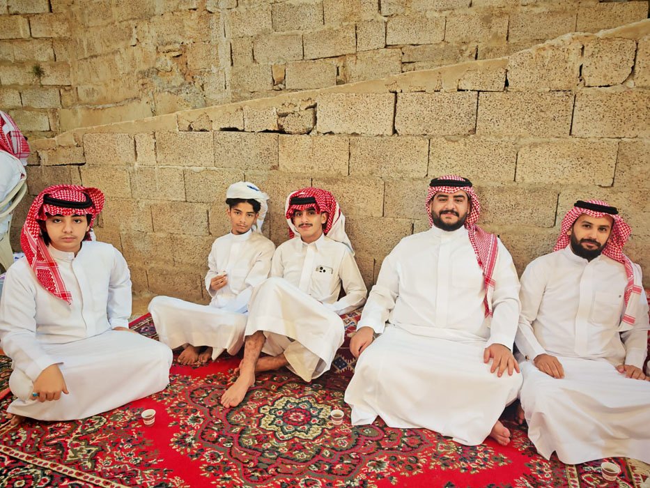 أبناء الشيخ أحمد أسعد العبدلي يحتفلون بعيد الفطر بمحافظة فيفاء