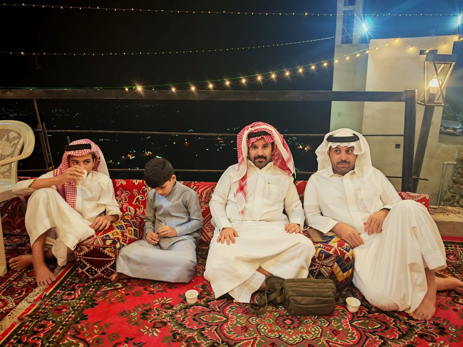 أبناء الشيخ أحمد أسعد العبدلي يحتفلون بعيد الفطر بمحافظة فيفاء