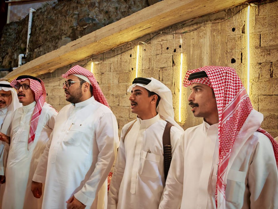 أبناء الشيخ أحمد أسعد العبدلي يحتفلون بعيد الفطر بمحافظة فيفاء