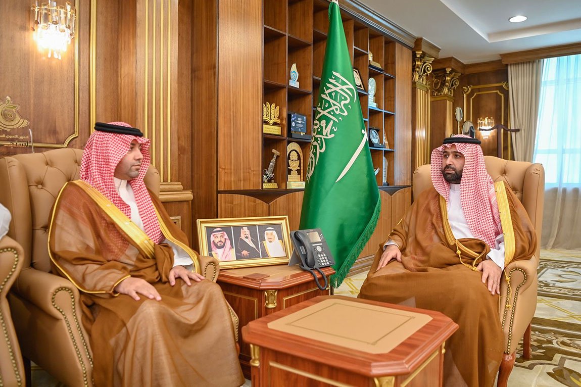 أمير جازان يكرّم الدكتور الصميلي نظير إنجازه الدولي في معرض جنيف الدولي للاختراعات