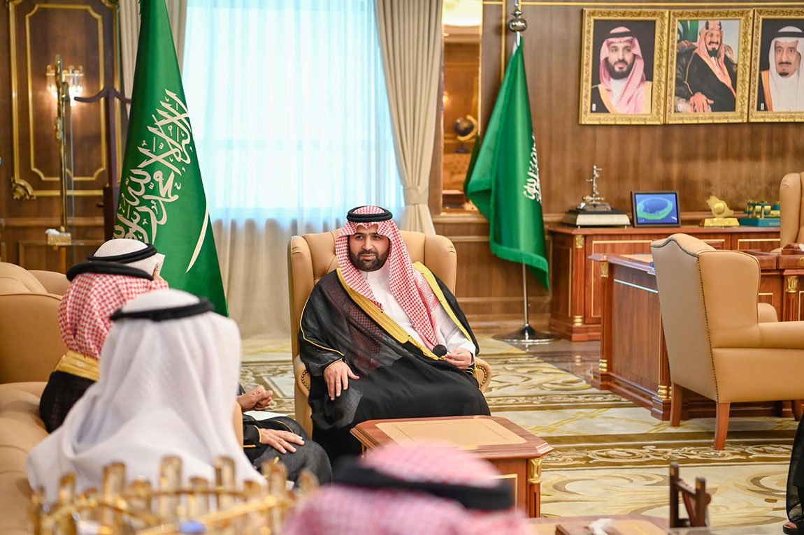 أمير منطقة جازان يستقبل رئيس الهيئة الملكية للجبيل وينبع
