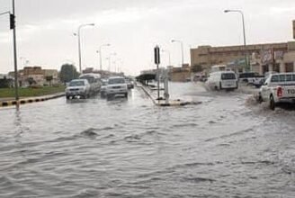 تحذير عاجل: السيول الجارفة تهدد حياتكم!