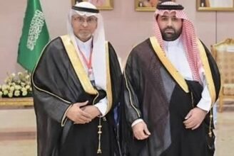 ياسين القاسم… حكاية إعلامي جعل من الكلمة رسالة ومن العمل الإنساني طريقًا للأثر