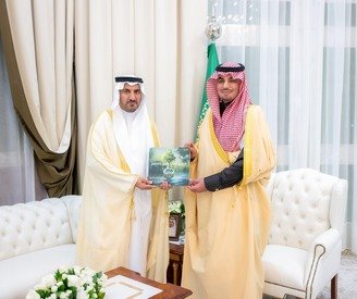 نائب أمير منطقة الباحة يستقبل مدير عام فرع وزارة البيئة والمياه والزراعة بالمنطقة