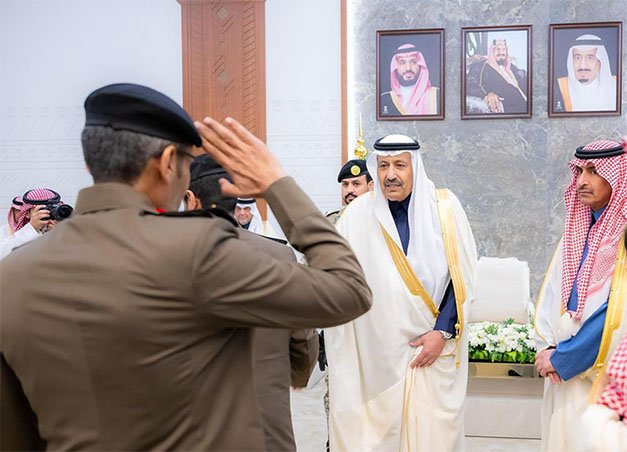 سمو أمير منطقة الباحة يستقبل المهنئين بعيد الفطر المبارك