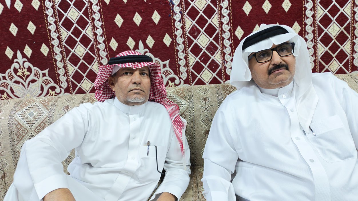 الشاعر عيسى الفيفي في ضيافة رجل الأعمال أحمد المشنوي بتبوك