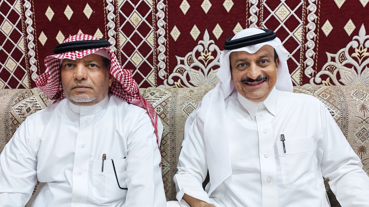 الشاعر عيسى الفيفي في ضيافة رجل الأعمال أحمد المشنوي بتبوك