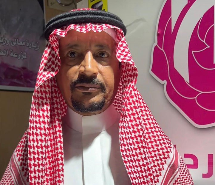 من قلب الشفا… “الطلحي للورد الطائفي” يكشف أسرار العطر الثمين لوفد نجوم السياحة