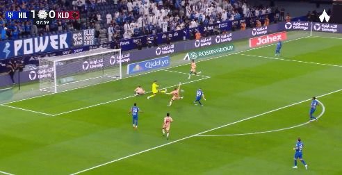 الهلال يطارد صدارة النصر بـ"بسداسية " أمام الخلود.