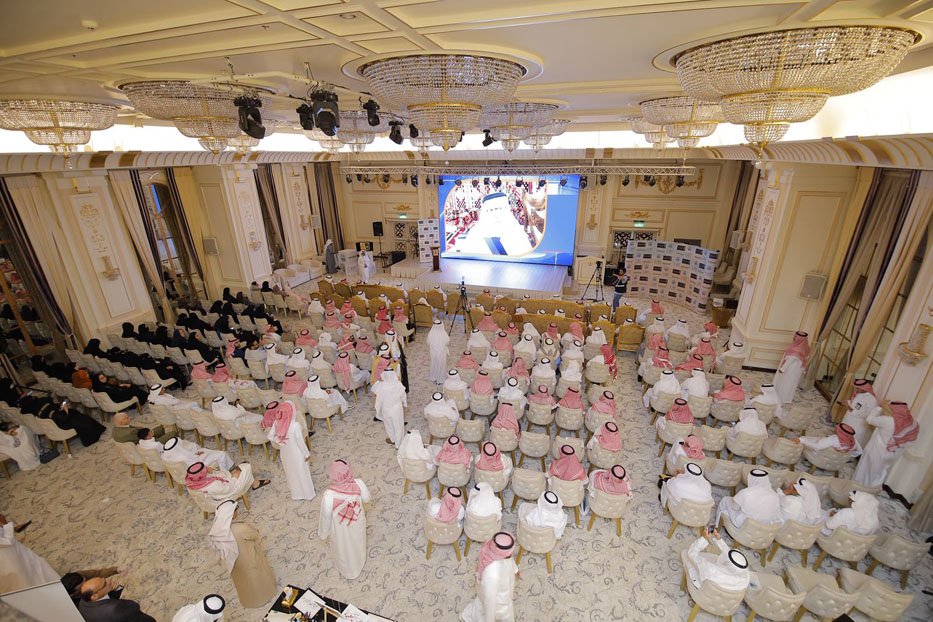 برعاية محافظ جدة.."قراءة النص" يدشن فعاليات دورته الـ(22) ويكرّم "قدس"