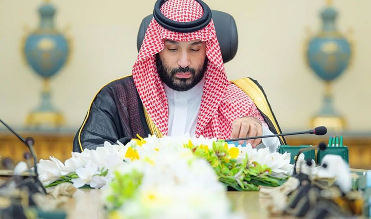 سمو ولي العهد يرأس جلسة مجلس الوزراء في جدة.
