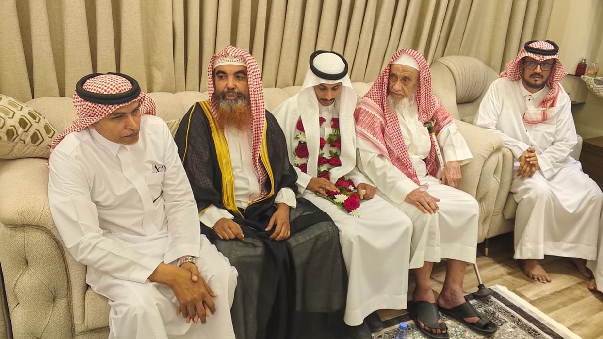 عقد قران عبدالله أحمد جماح في أجواء مليئة بالفرح والبهجة