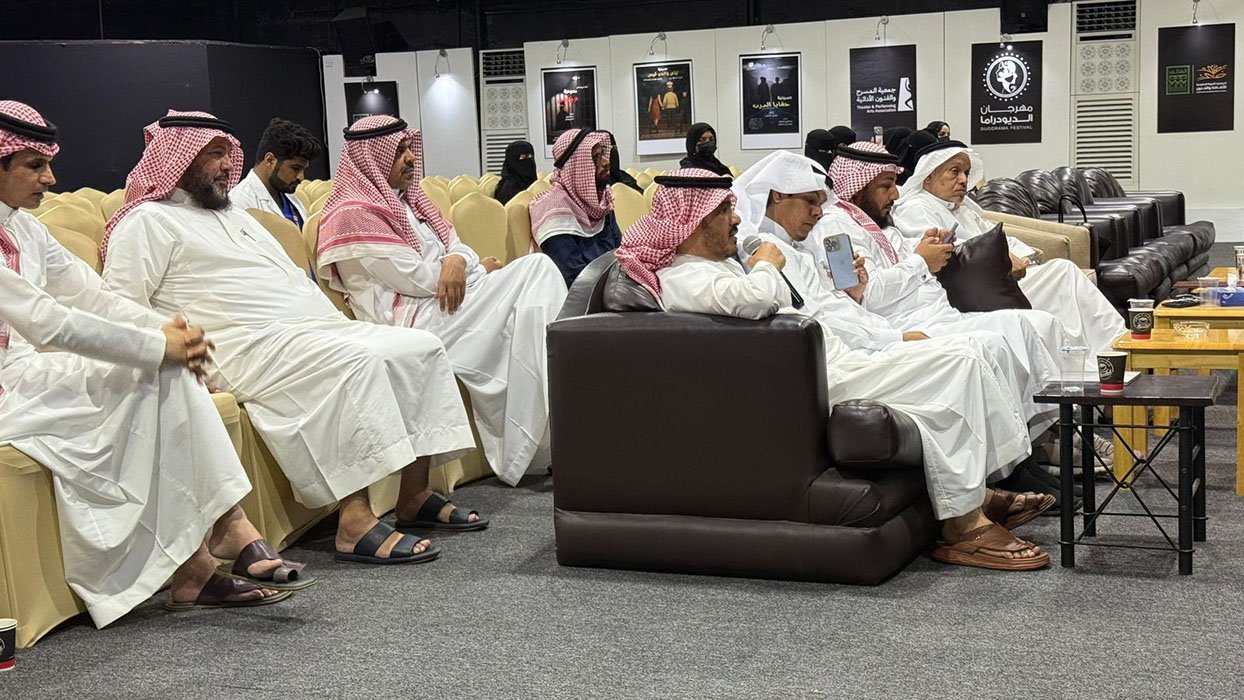 "شعر قريش في الجاهلية” يعود للحياة في الطائف