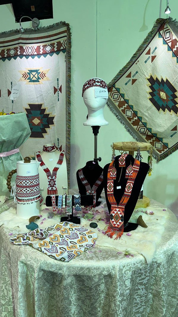 ثقافة وفنون الطائف تفتتح معرض "صنع بأيدينا" وتدشن أول فرقة نسائية للفنون الشعبية