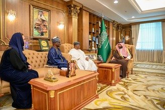 أمير منطقة جازان يستقبل القنصل العام لجمهورية غانا