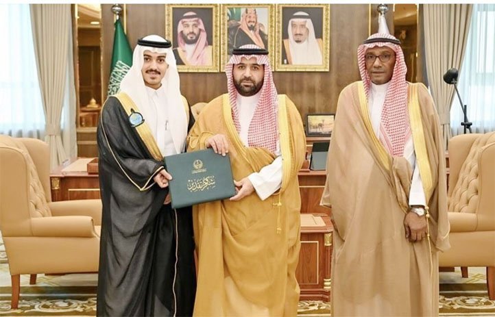 منصة الوفاء.. قصة ابنٍ ضحّى بجزء من كبده لأبيه