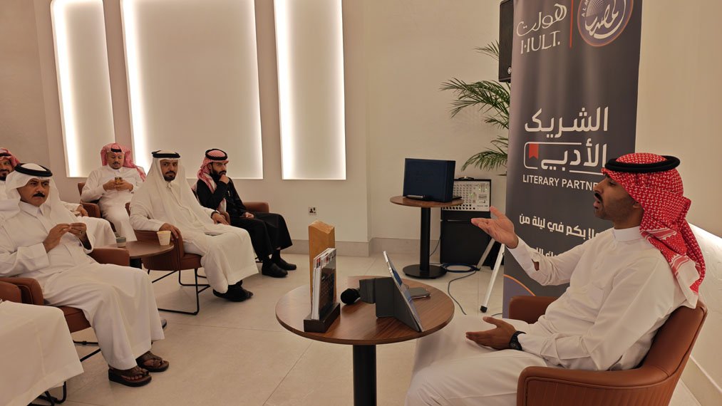 السعدي يقدّم ورشة “هندسة الكلمة” في نادي المصدر الثقافي بتبوك
