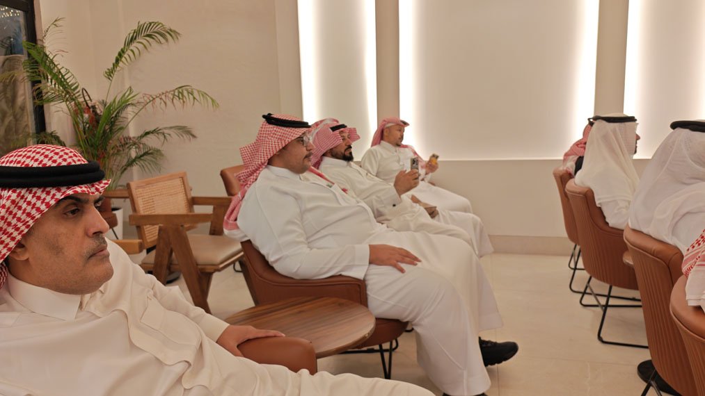 السعدي يقدّم ورشة “هندسة الكلمة” في نادي المصدر الثقافي بتبوك