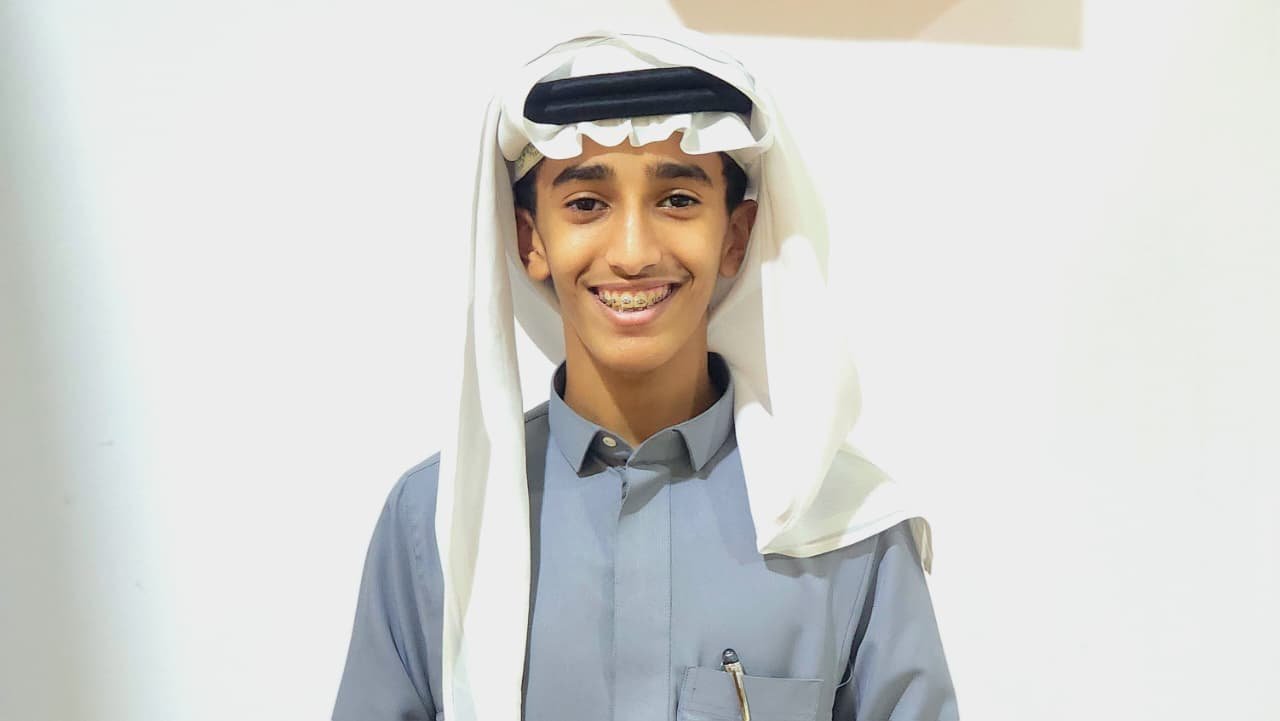 أصغر مزارع يلفت الأنظار في فعاليات حصاد المانجو 2026 بصبيا
